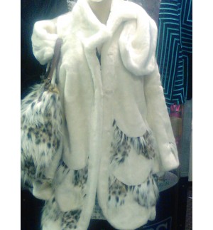 Donna by Donna Vinci